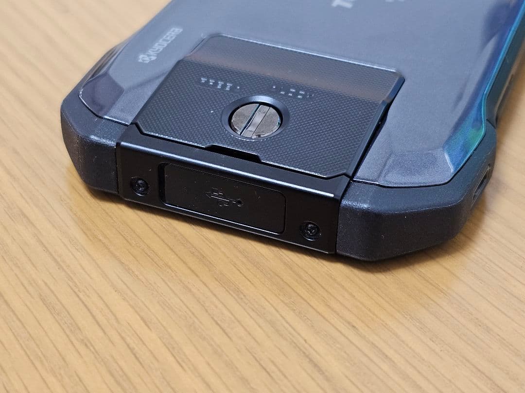 TORQUE G04 KYV46 SIMロック解除済