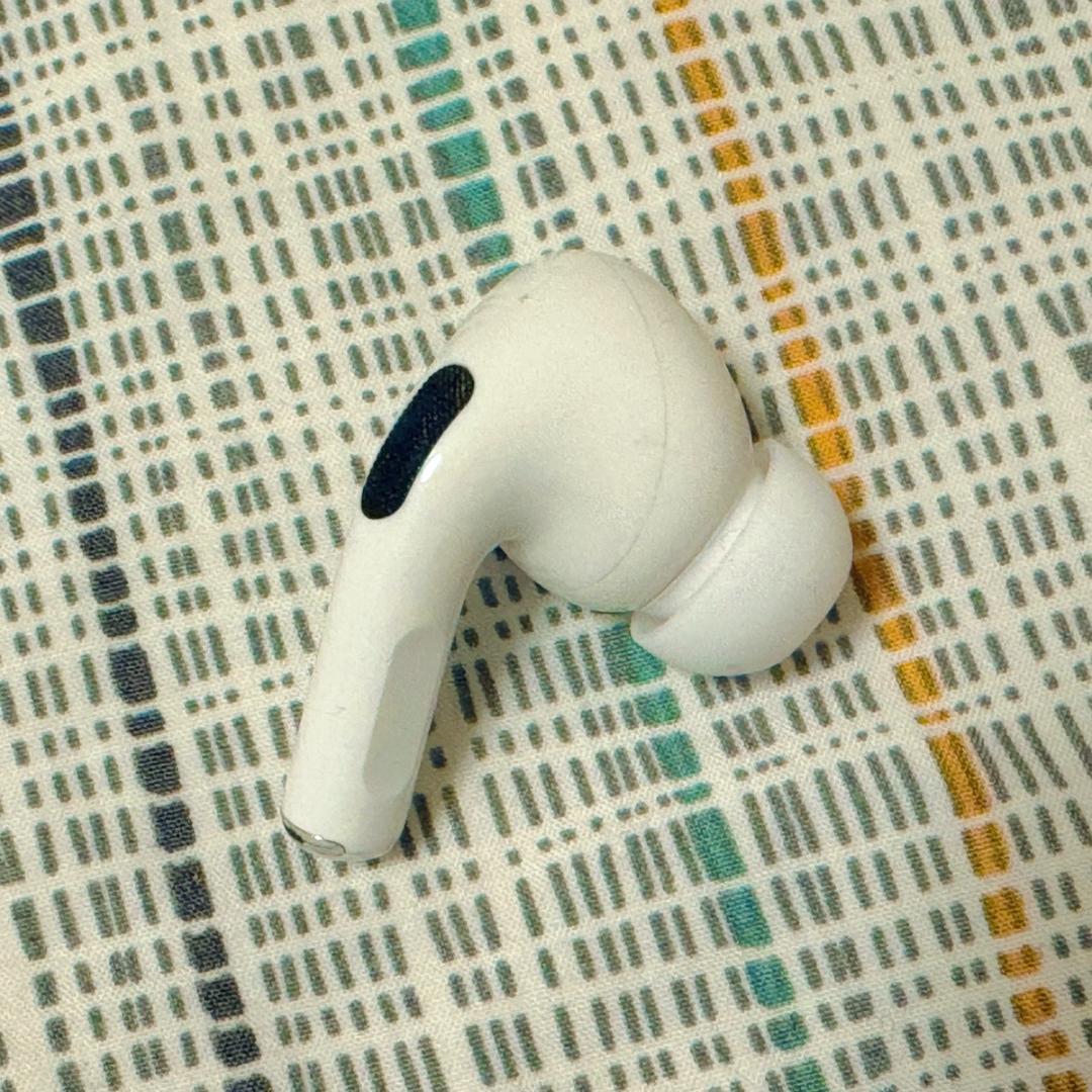 AirPods Pro 右耳のみ 【発送24時間以内】199