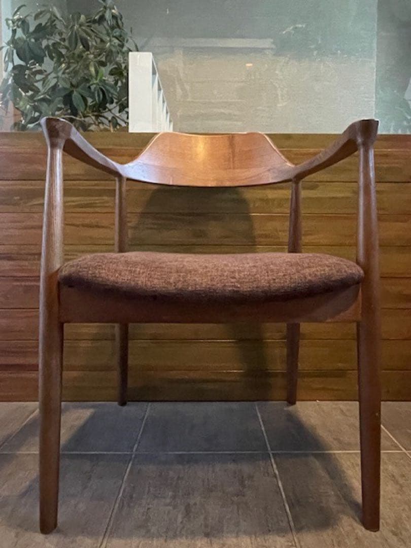 こんねこん12■タモ無垢材/天然木 アームチェア/ダイニングチェア■B