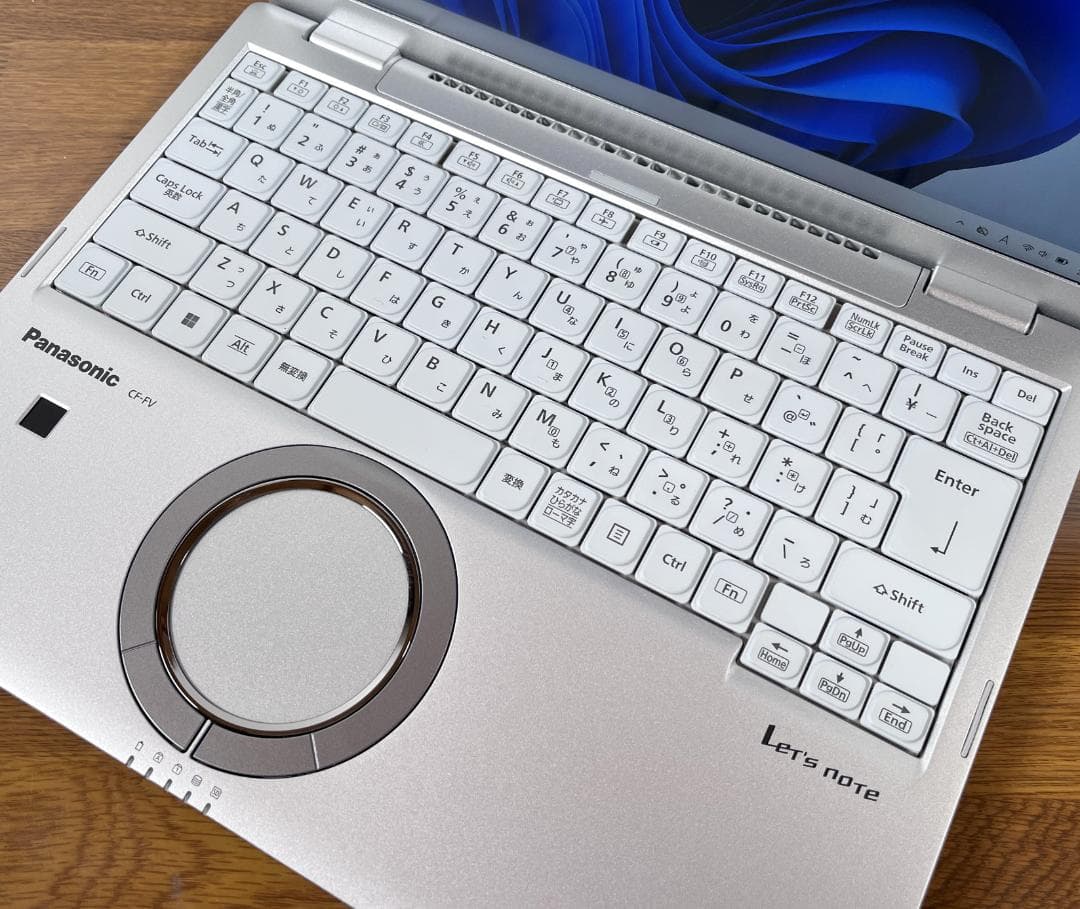 美品 Panasonic レッツノート CF-FV1 i7 32GB