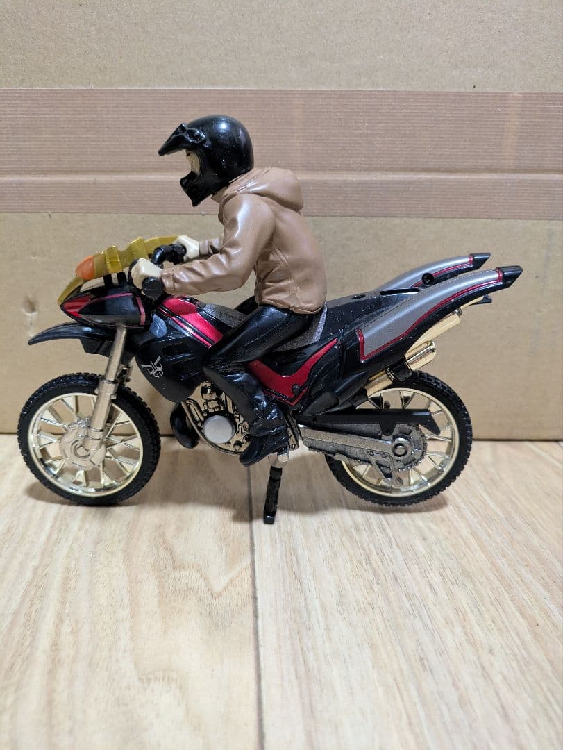 SIC仮面ライダークウガ アクションフィギュア＋ビートチェイサー？セット