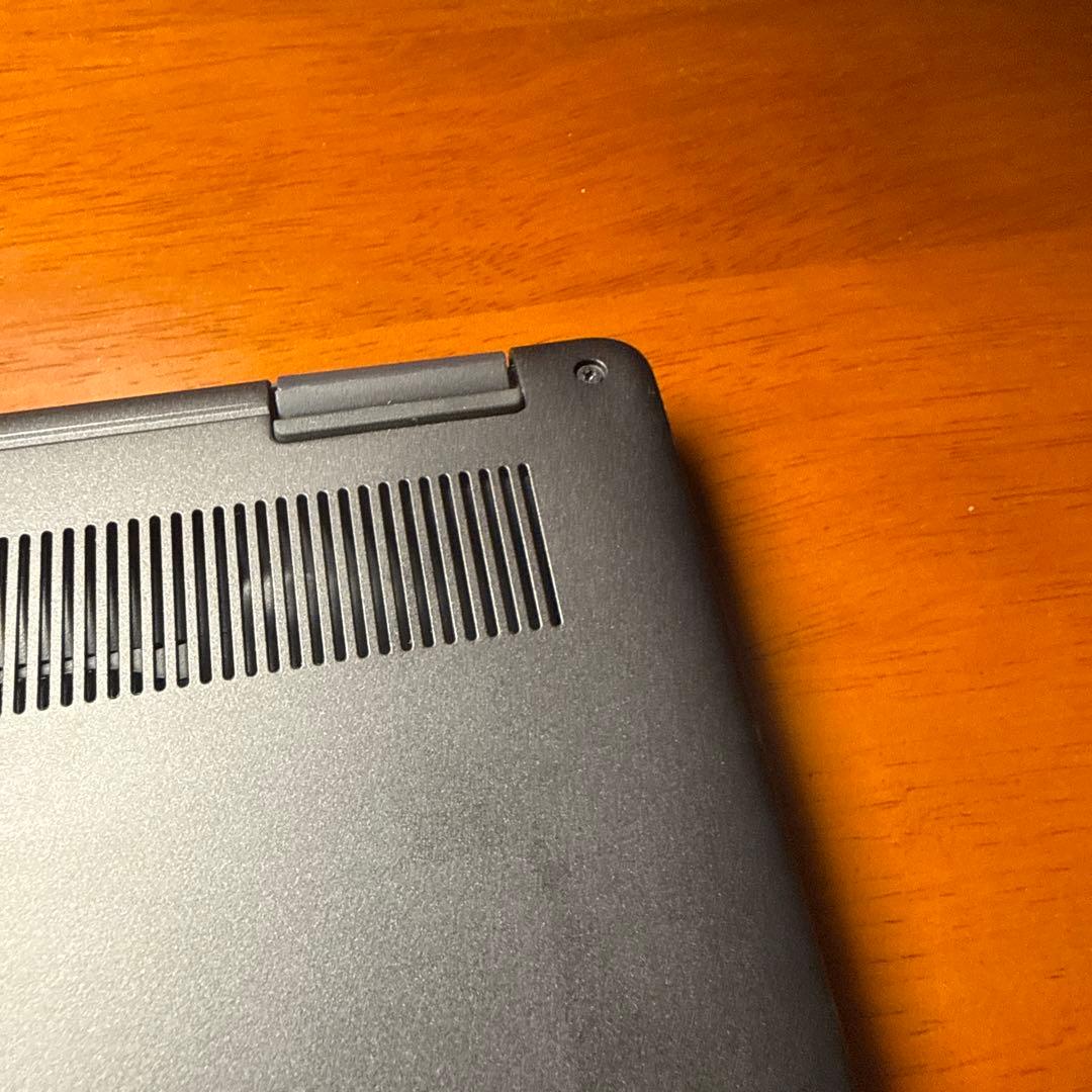 Dell latitude 3301 ③