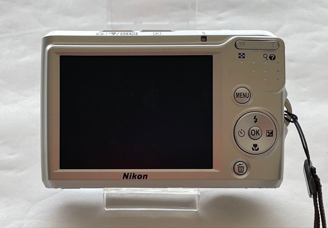 Nikon COOLPIX L16 コンパクトデジタルカメラ