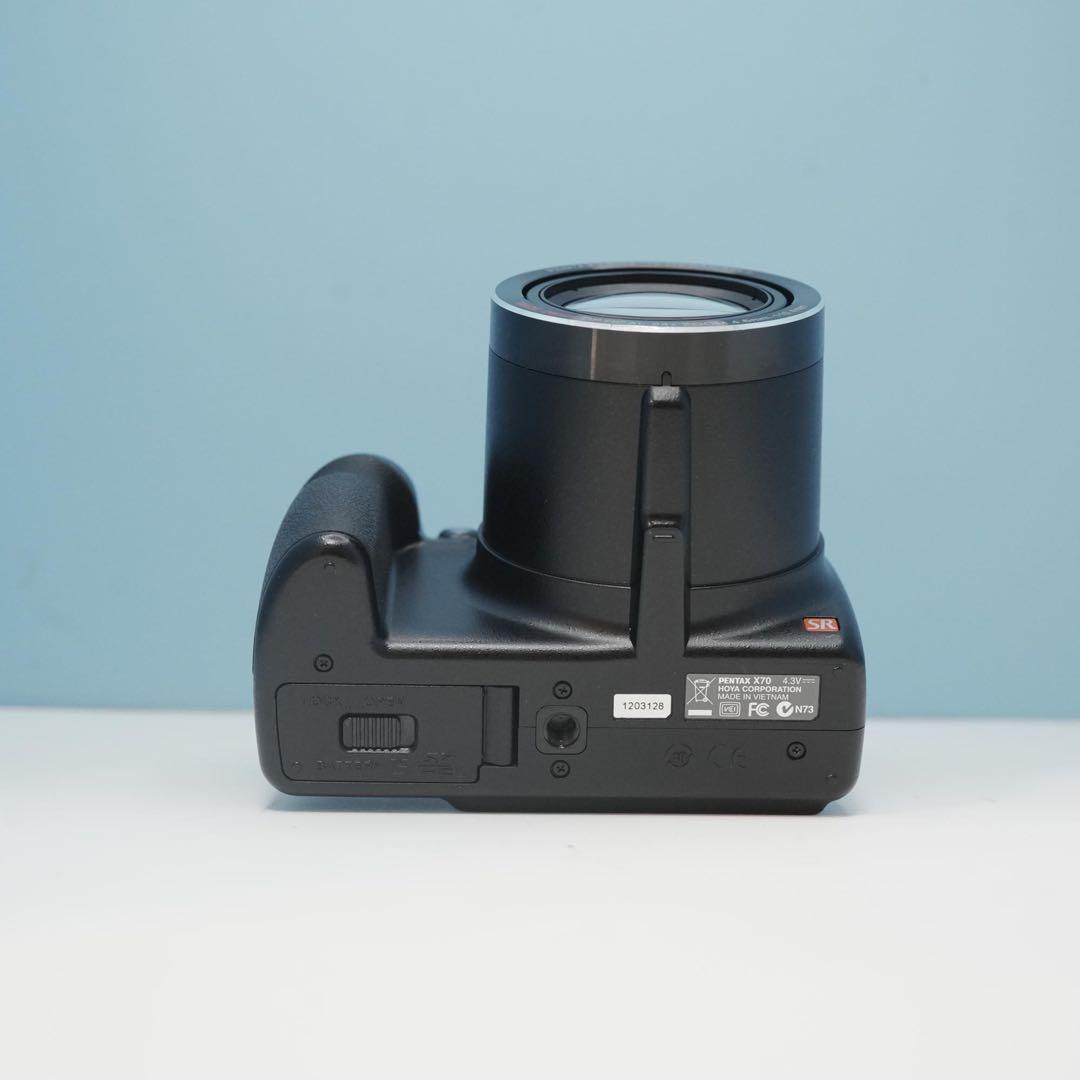 PENTAX X70 デジカメ スマホ転送OK 美品 a5074