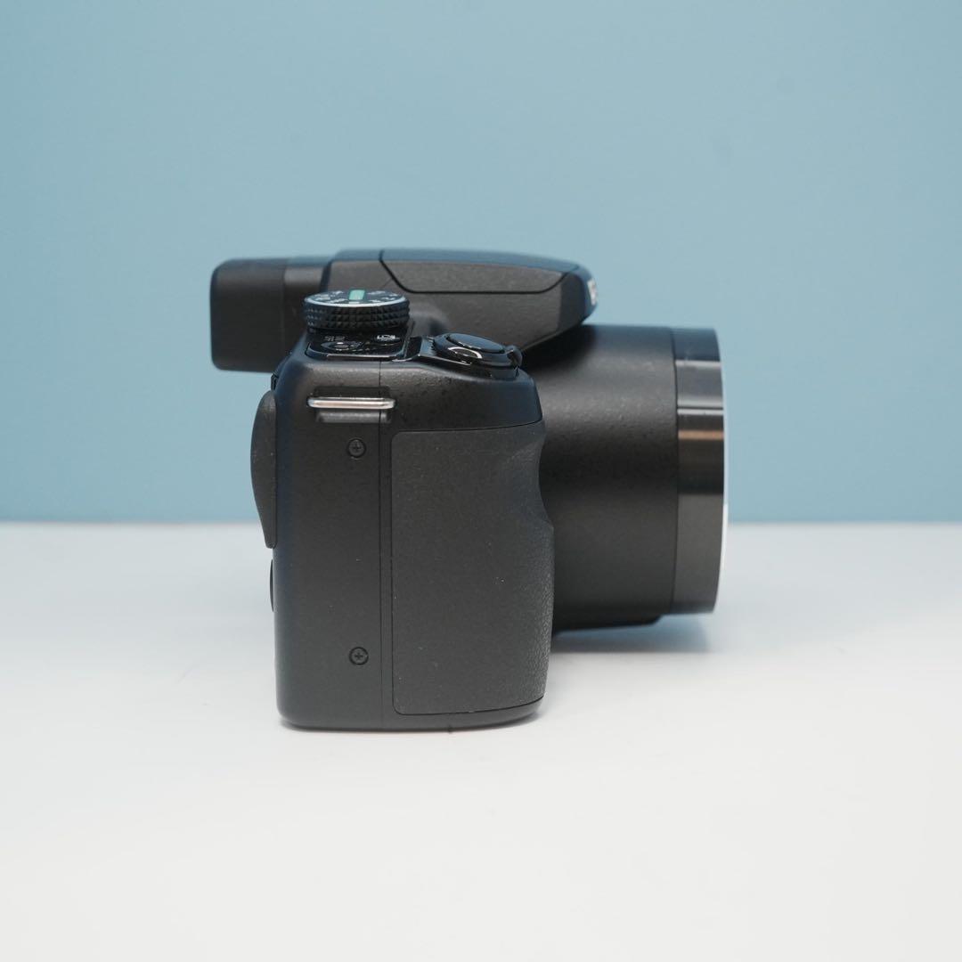 PENTAX X70 デジカメ スマホ転送OK 美品 a5074