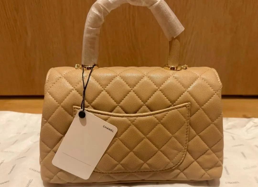 本革　ショルダー付きバック　ベージュ　ノベルティ