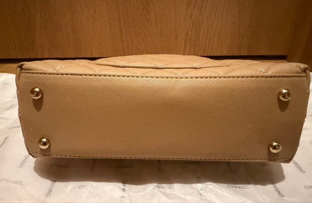 本革　ショルダー付きバック　ベージュ　ノベルティ