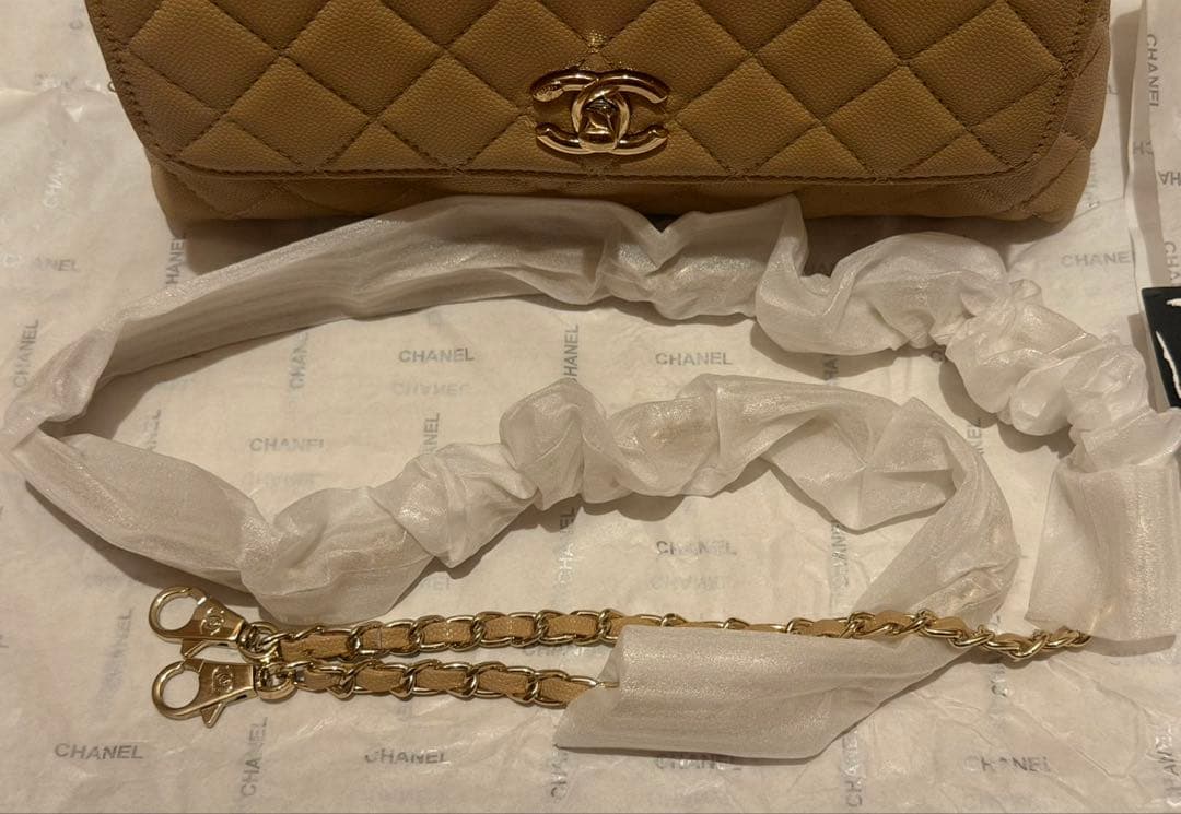 本革　ショルダー付きバック　ベージュ　ノベルティ