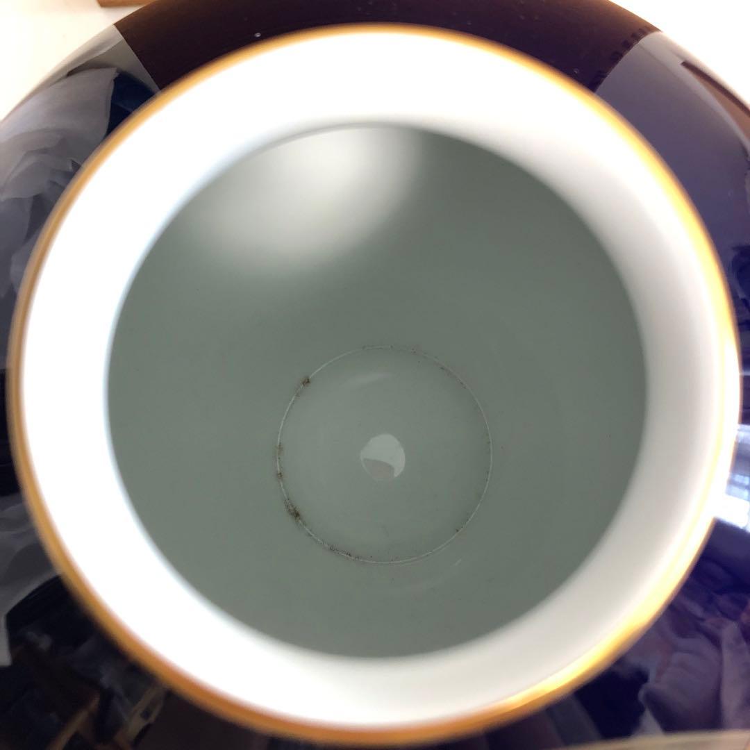 【未使用・共箱付】香蘭社　花瓶　陶器製　瑠璃色　春蘭　金彩　有田焼　インテリア