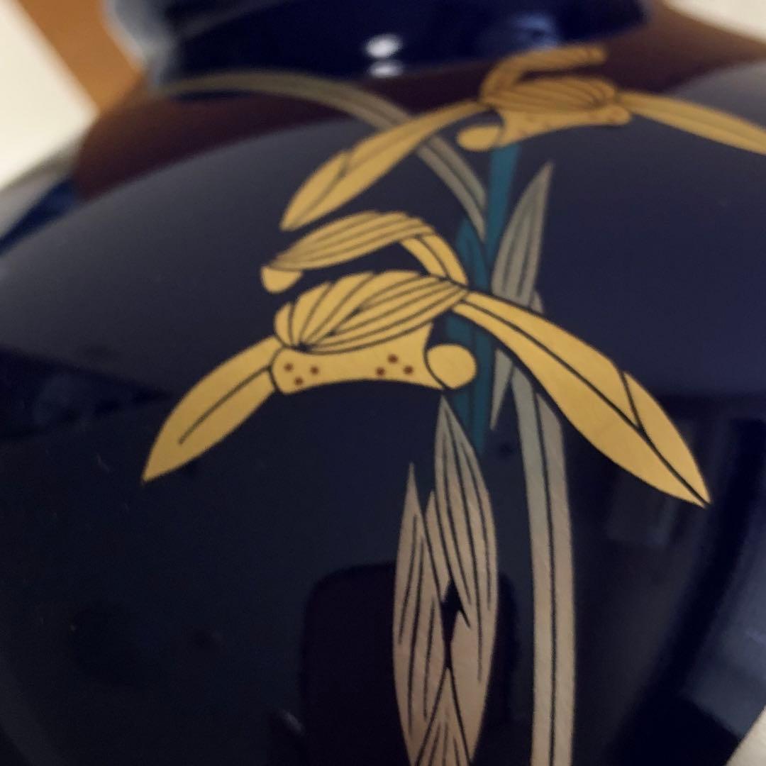 【未使用・共箱付】香蘭社　花瓶　陶器製　瑠璃色　春蘭　金彩　有田焼　インテリア