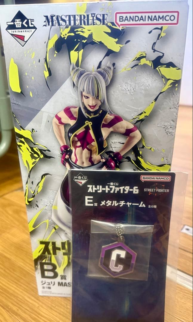 ストリートファイター6 一番くじ B賞 ジュリ カラー2ver. おまけ付