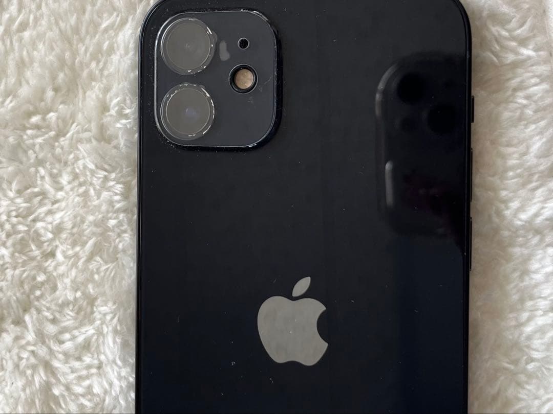 Apple iPhone 12 ブラック 本体　SIMフリー