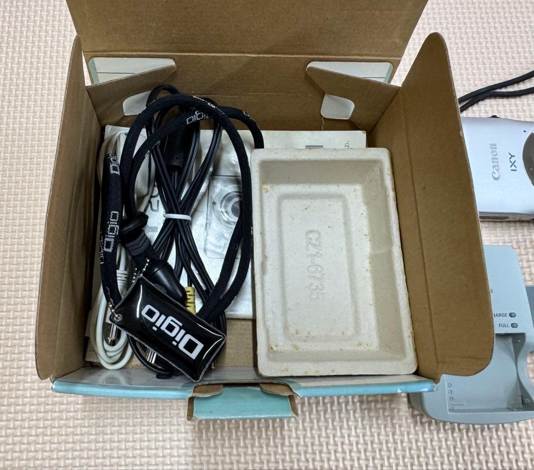 美品　完動品Canon ixy 200F デジカメ　シルバー