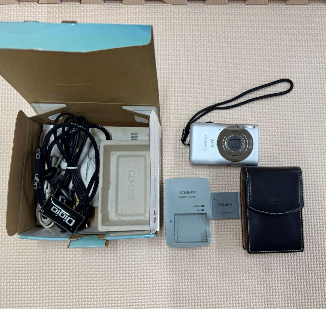 美品　完動品Canon ixy 200F デジカメ　シルバー
