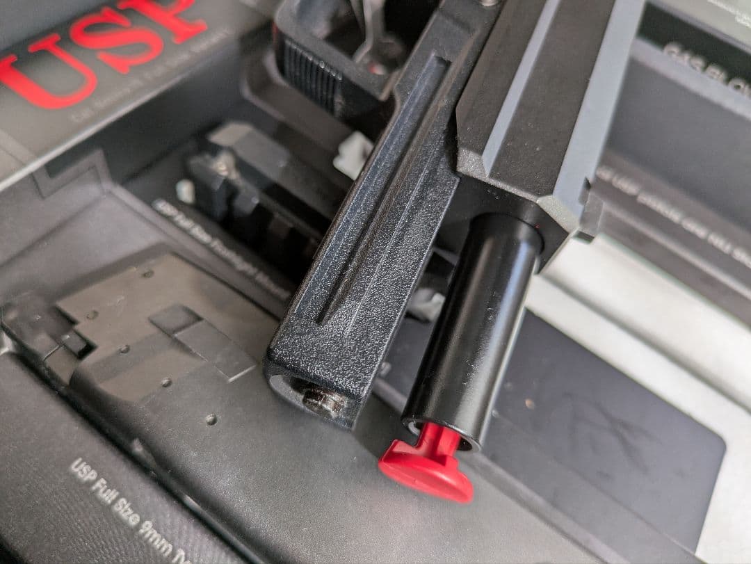 東京マルイ ガスブローバック USP　マガジン2本付き