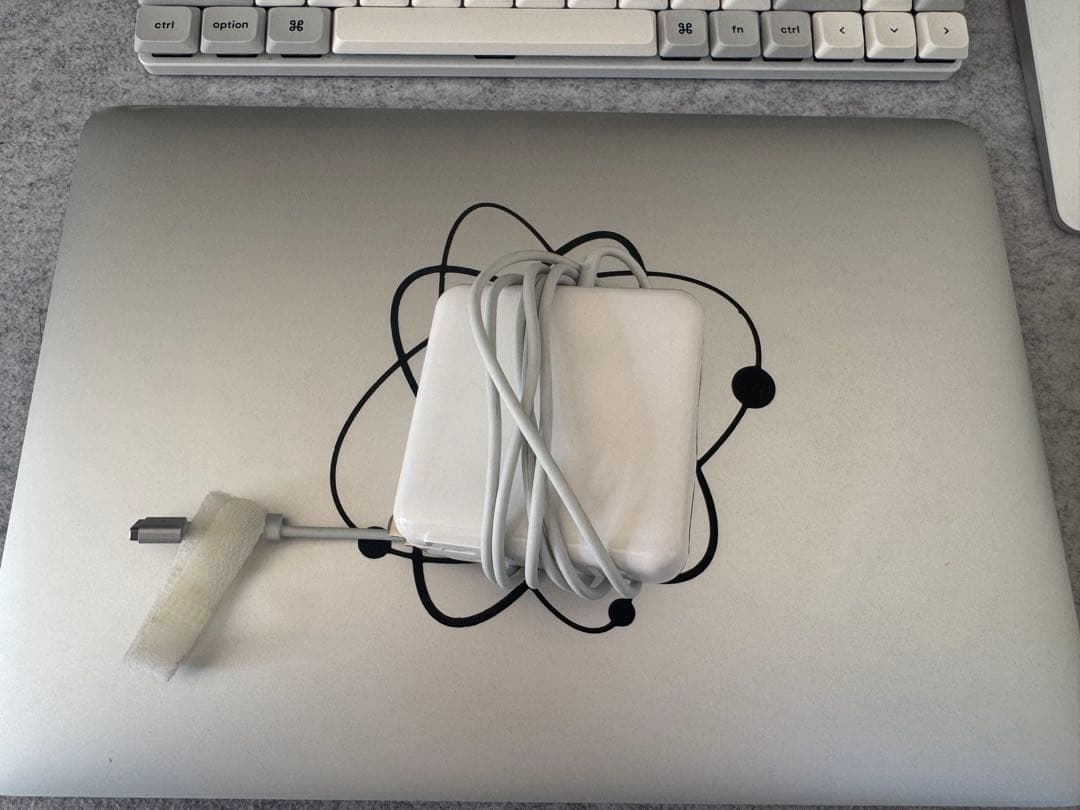 MacBook Air 2015 A1466 256GB 8Gb US配列