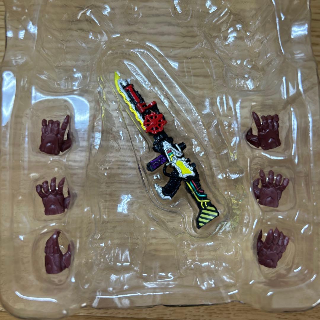 ブラッドスターク フィギュアーツ 仮面ライダービルド