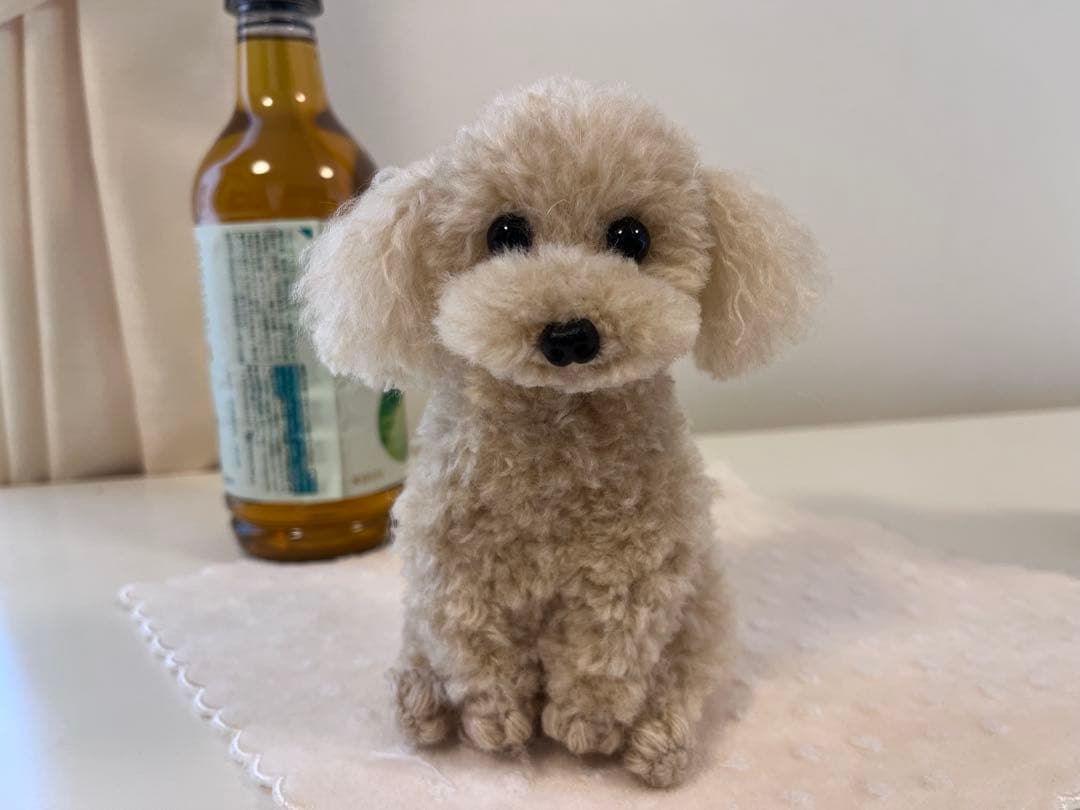 【ちょこましゅまろ様】 トイプードル編みぐるみ（植毛）　犬 【お座りポーズ】