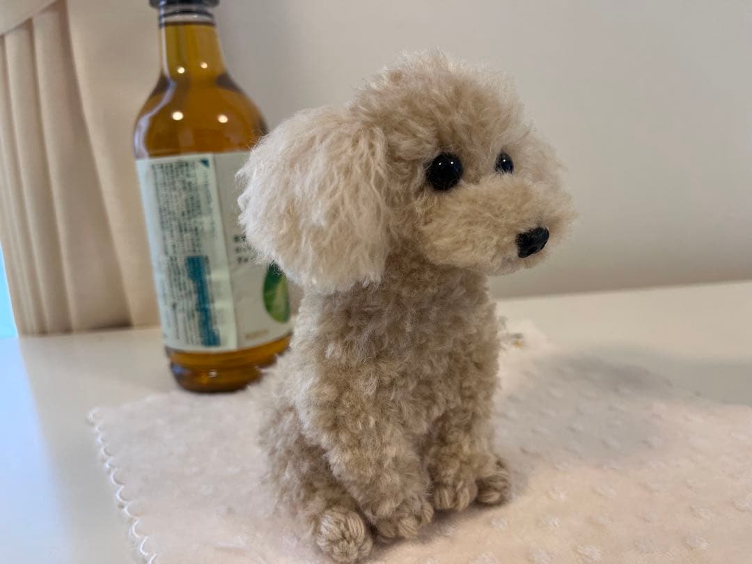 【ちょこましゅまろ様】 トイプードル編みぐるみ（植毛）　犬 【お座りポーズ】