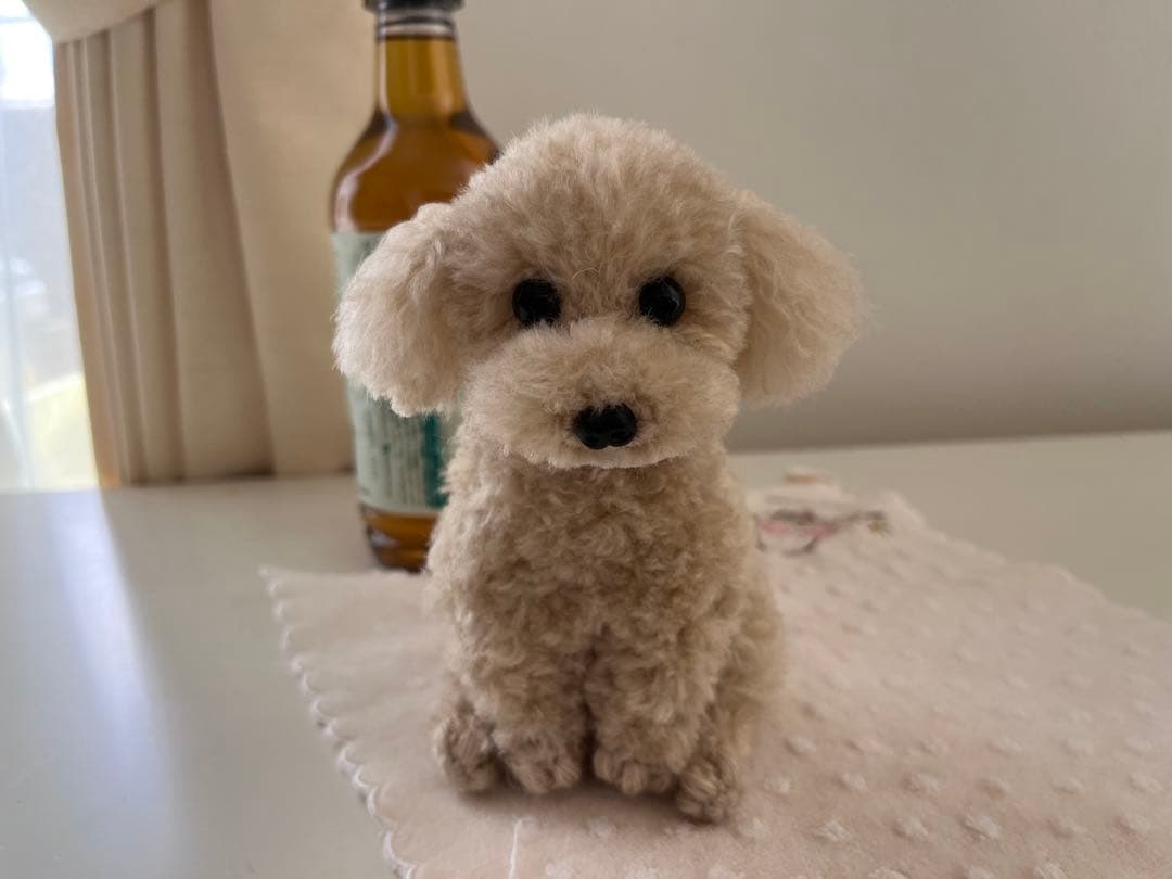 【ちょこましゅまろ様】 トイプードル編みぐるみ（植毛）　犬 【お座りポーズ】