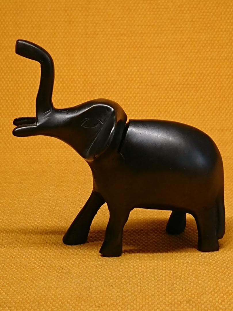 ゾウ　象　銅製　ブロンズ像　彫像　置物　インテリア　工芸品　美術品　A1385