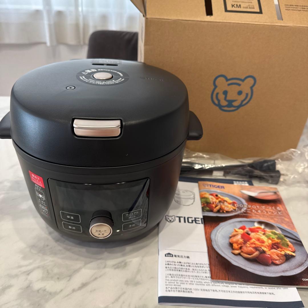 【新品未使用】TIGER 電気圧力鍋COK-B220 マットブラック