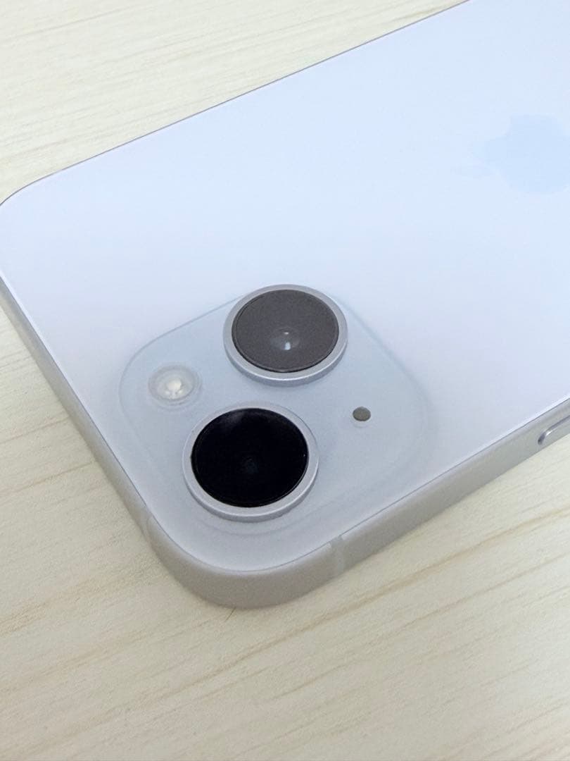 iPhone 15 256GB ホワイト