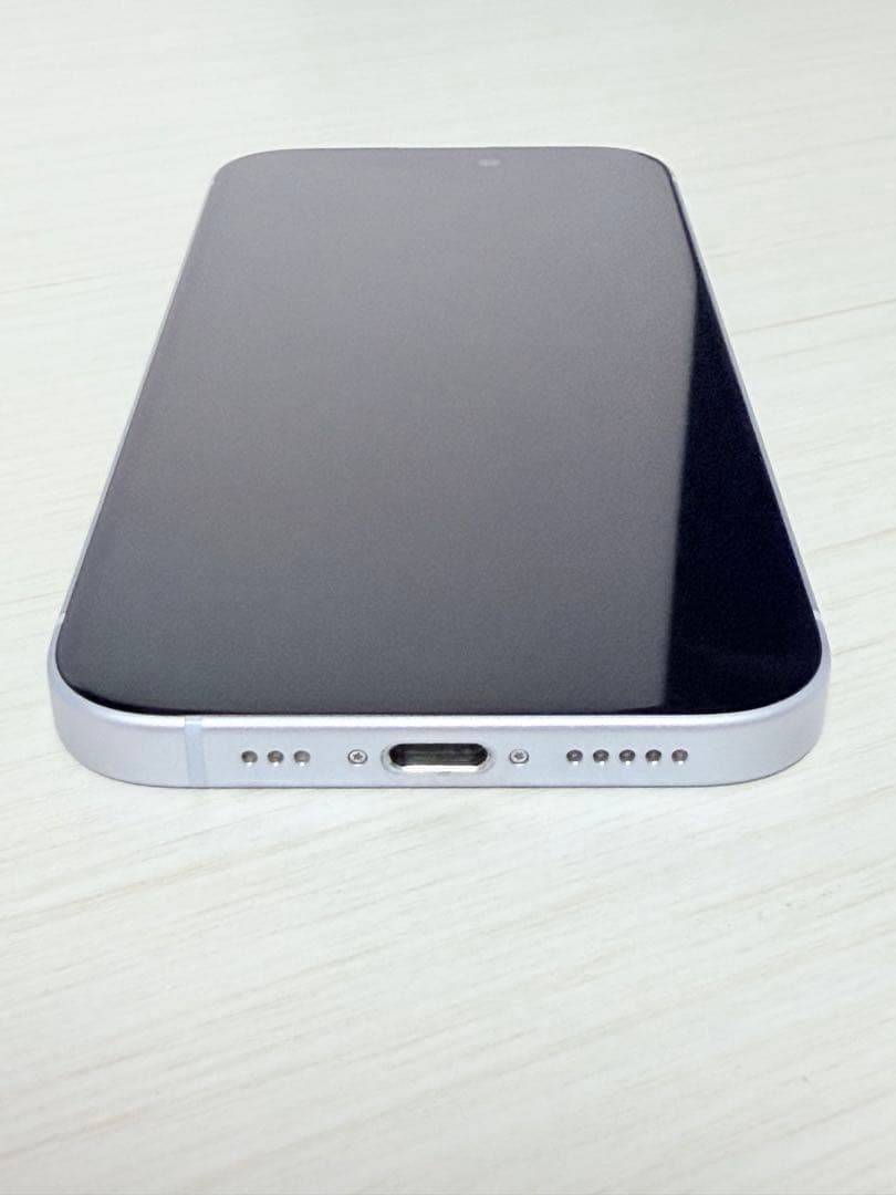 iPhone 15 256GB ホワイト