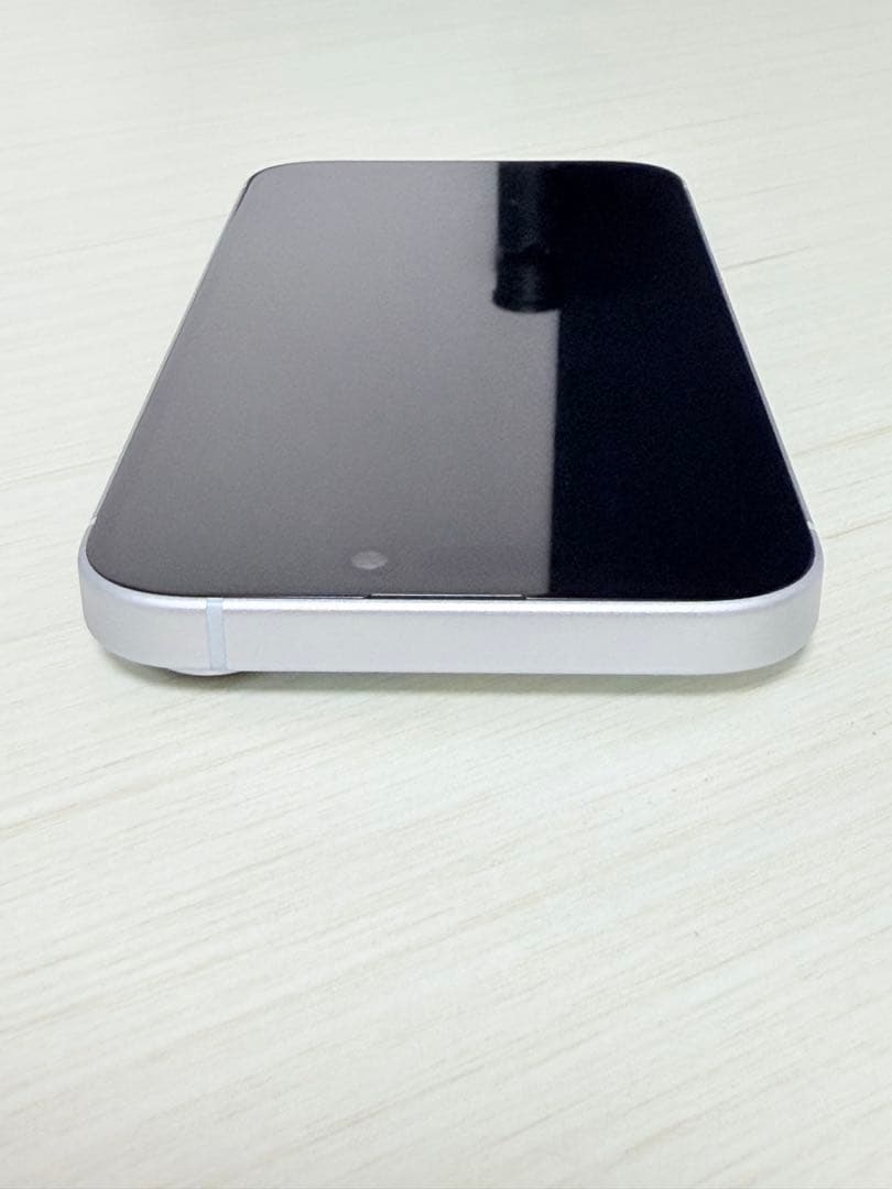 iPhone 15 256GB ホワイト