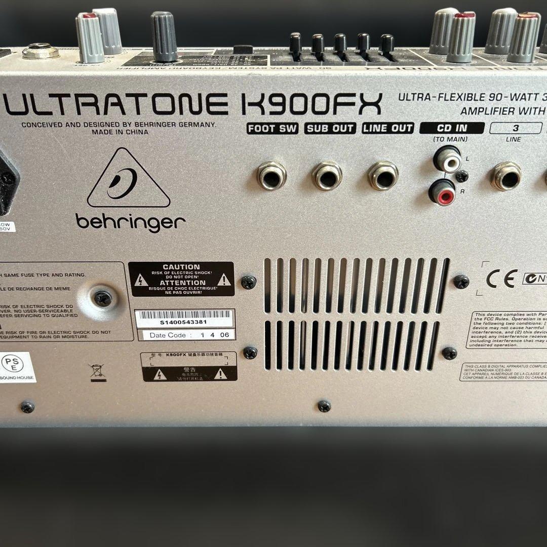 Behringer Ultratone K900FX 90W PAシステム