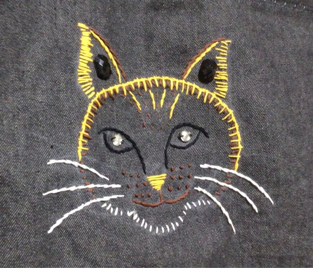 手作り　猫トートバック　デニム　黒　猫手刺繍　猫　虎　レースパッチ　大きめ
