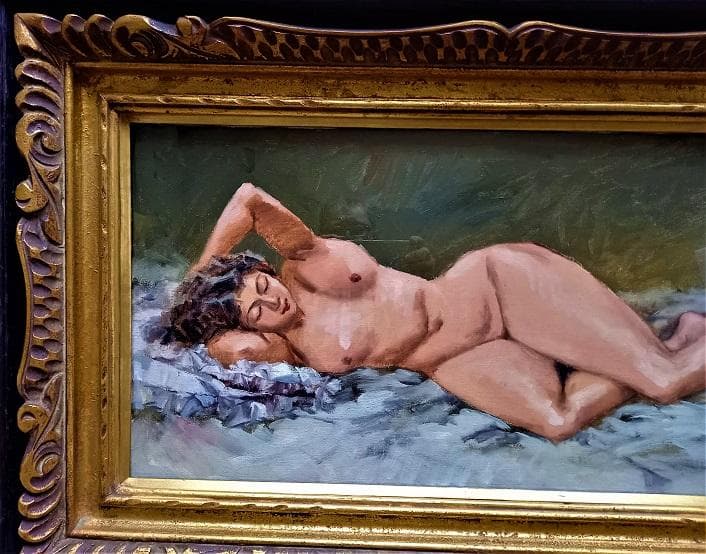 時代物油彩画　作者不詳サインあり　タイトル「横たわる裸婦」金のアンティークな額
