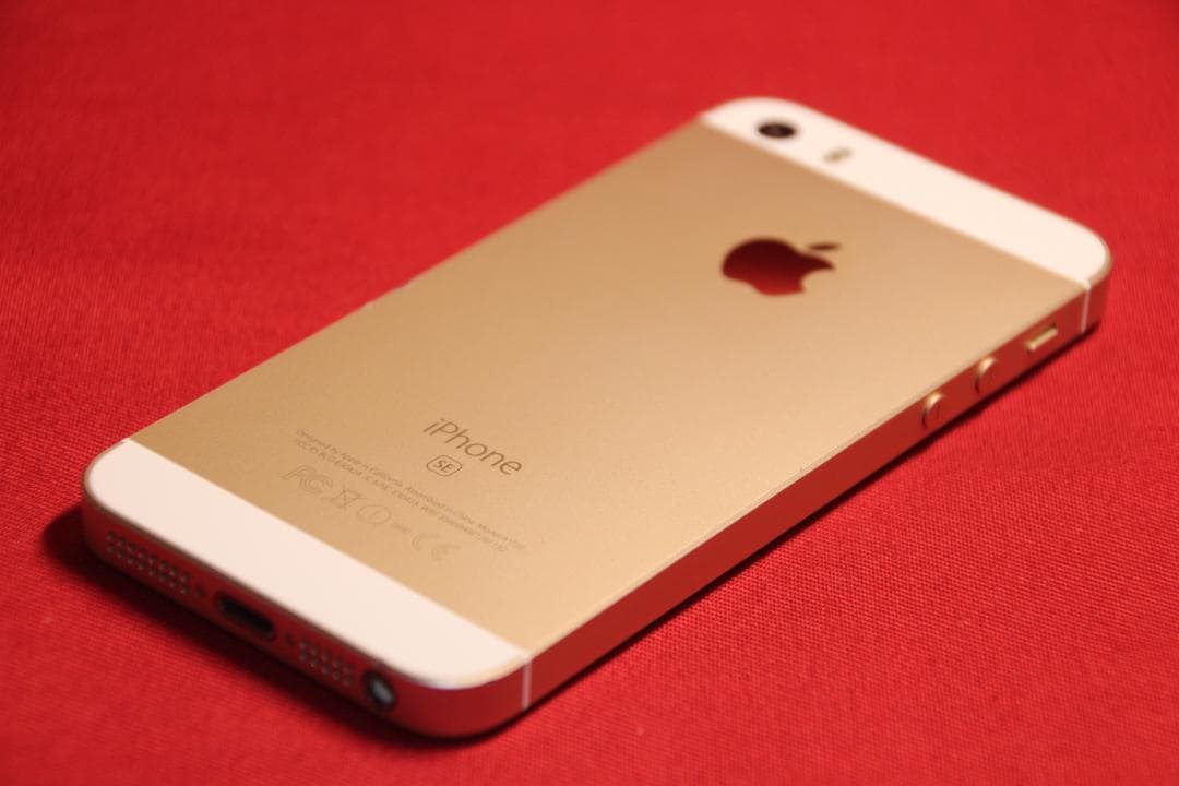 【再3・値下げ】iPhone SE (第1世代)32GB ゴールド+おまけ