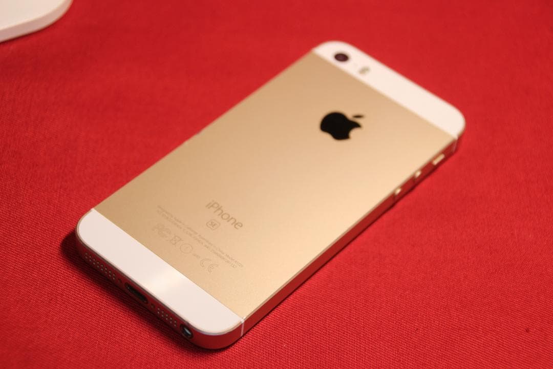 【再3・値下げ】iPhone SE (第1世代)32GB ゴールド+おまけ