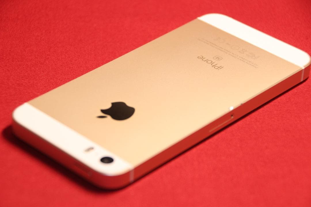 【再3・値下げ】iPhone SE (第1世代)32GB ゴールド+おまけ