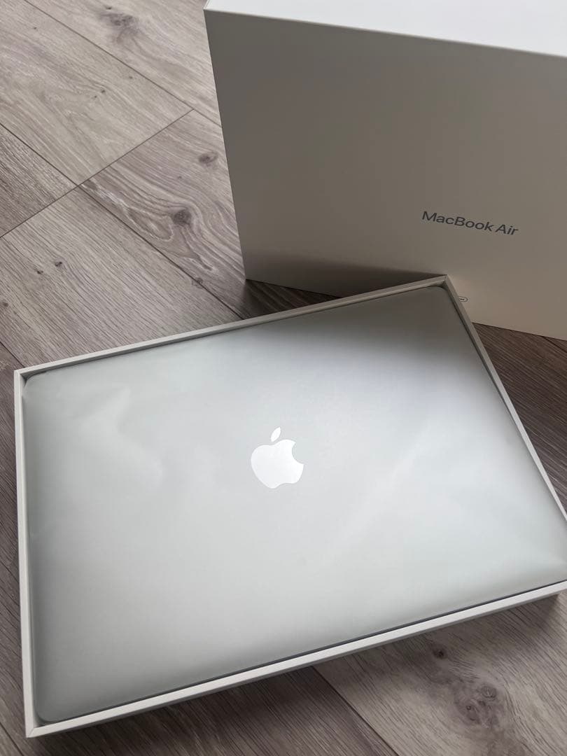 許容量100%13.3インチMacBook Air M1 256GB 8G 美品