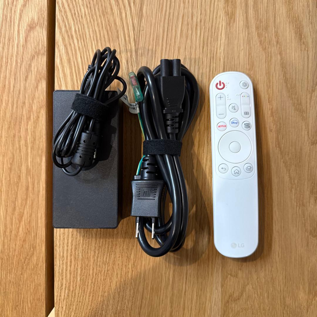 LG CineBeam Q ミニマル4Kレーザープロジェクター HU710PB