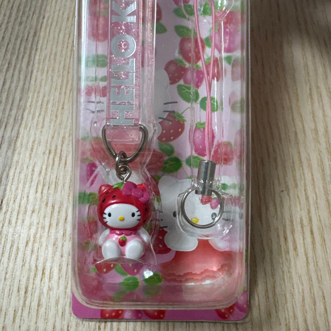ご当地キティ　栃木限定　いちご　スティックストラップ　新品