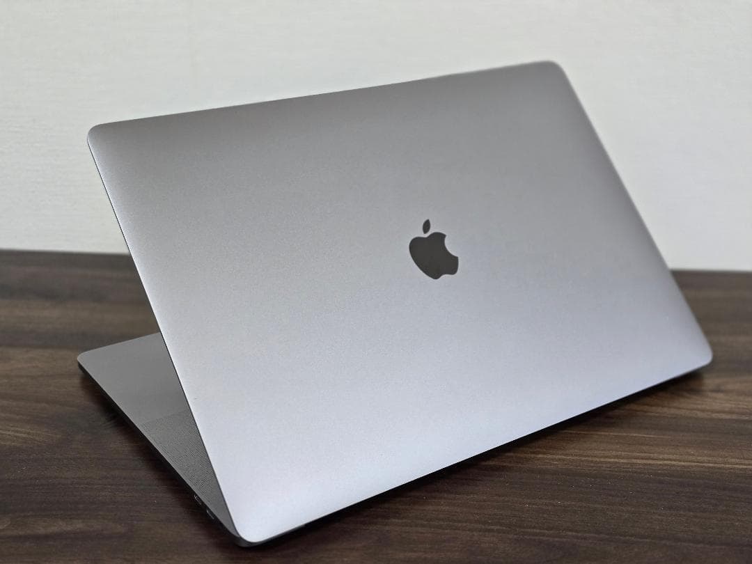 MacBook Pro 2019 15インチ i9 32G 512G B3