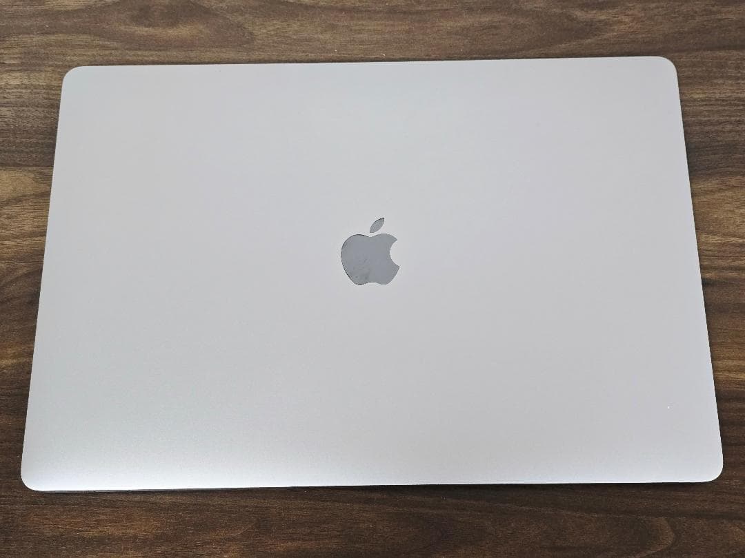 MacBook Pro 2019 15インチ i9 32G 512G B3