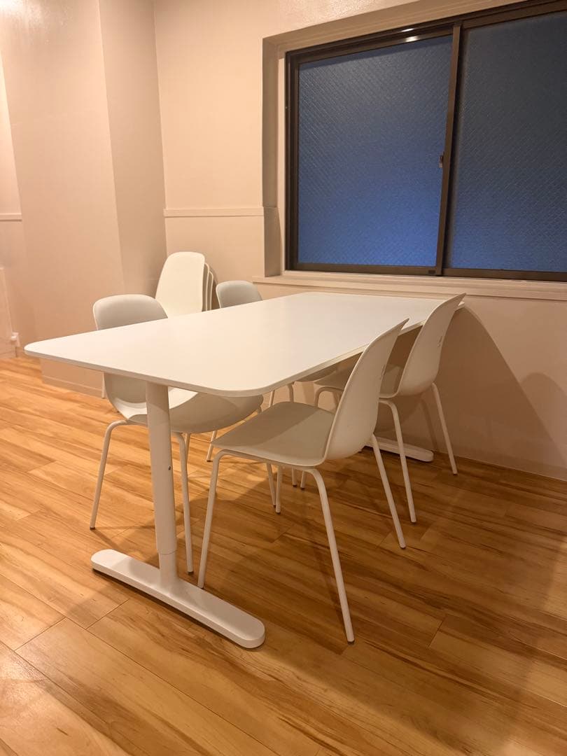 IKEAホワイト長方形デスク　テーブル