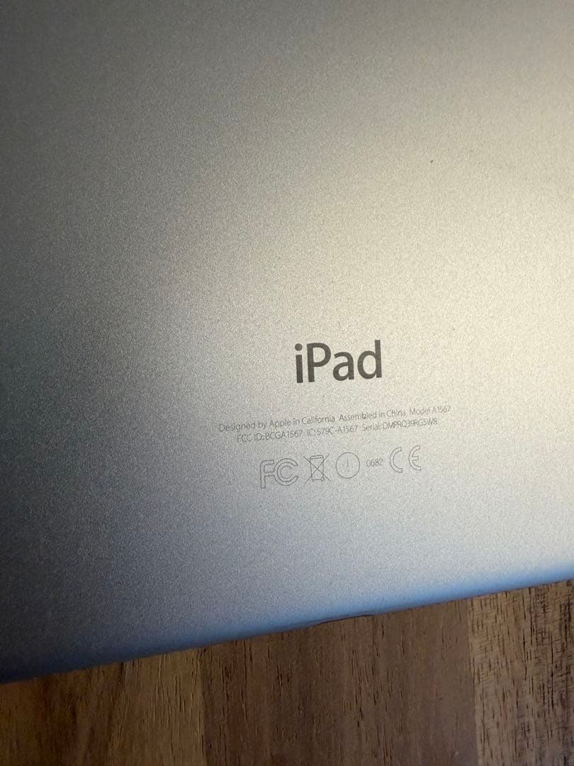 【美品】Apple iPad Air2 Wi-Fi + Cellularシルバー
