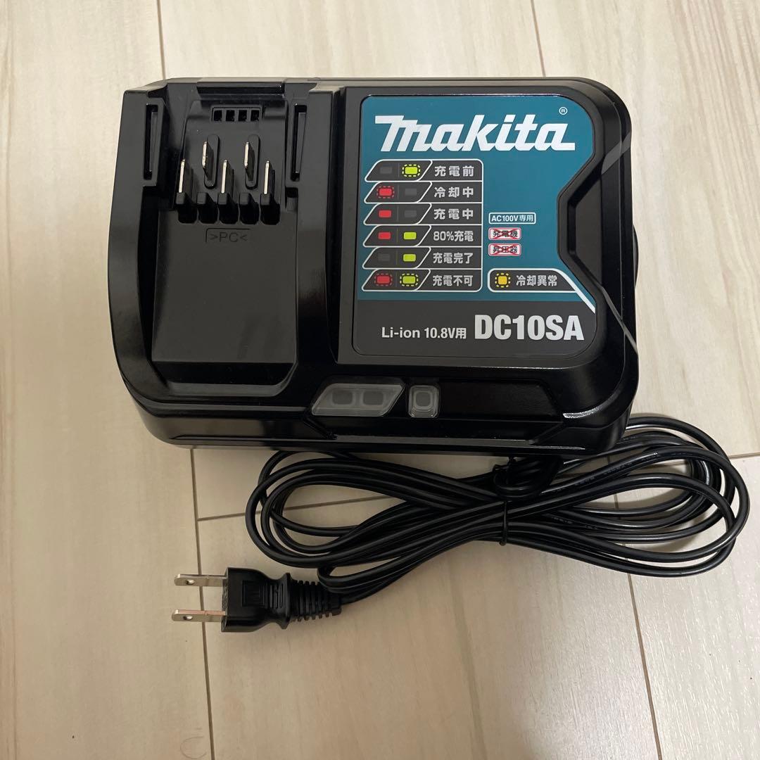 【美品】makita マキタ CL107FD 掃除機 バッテリー、充電器付き
