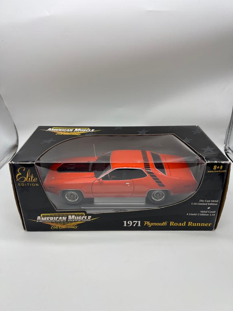 No231ミニカー1/18箱あり1971 Pontiac Road Runner