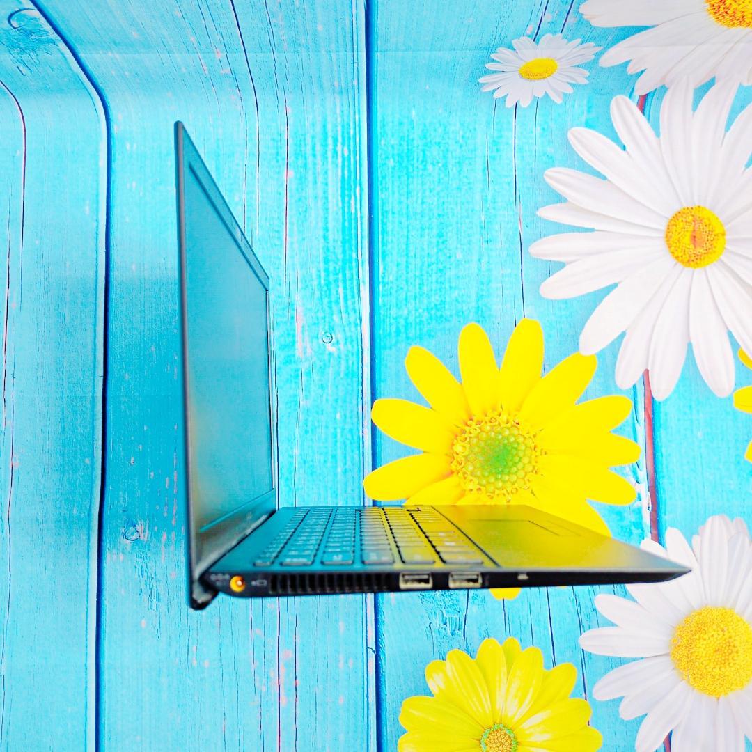 美品【VAIO】極薄軽量✨SSD/4GB✨Windows11✨初心者すぐ使える