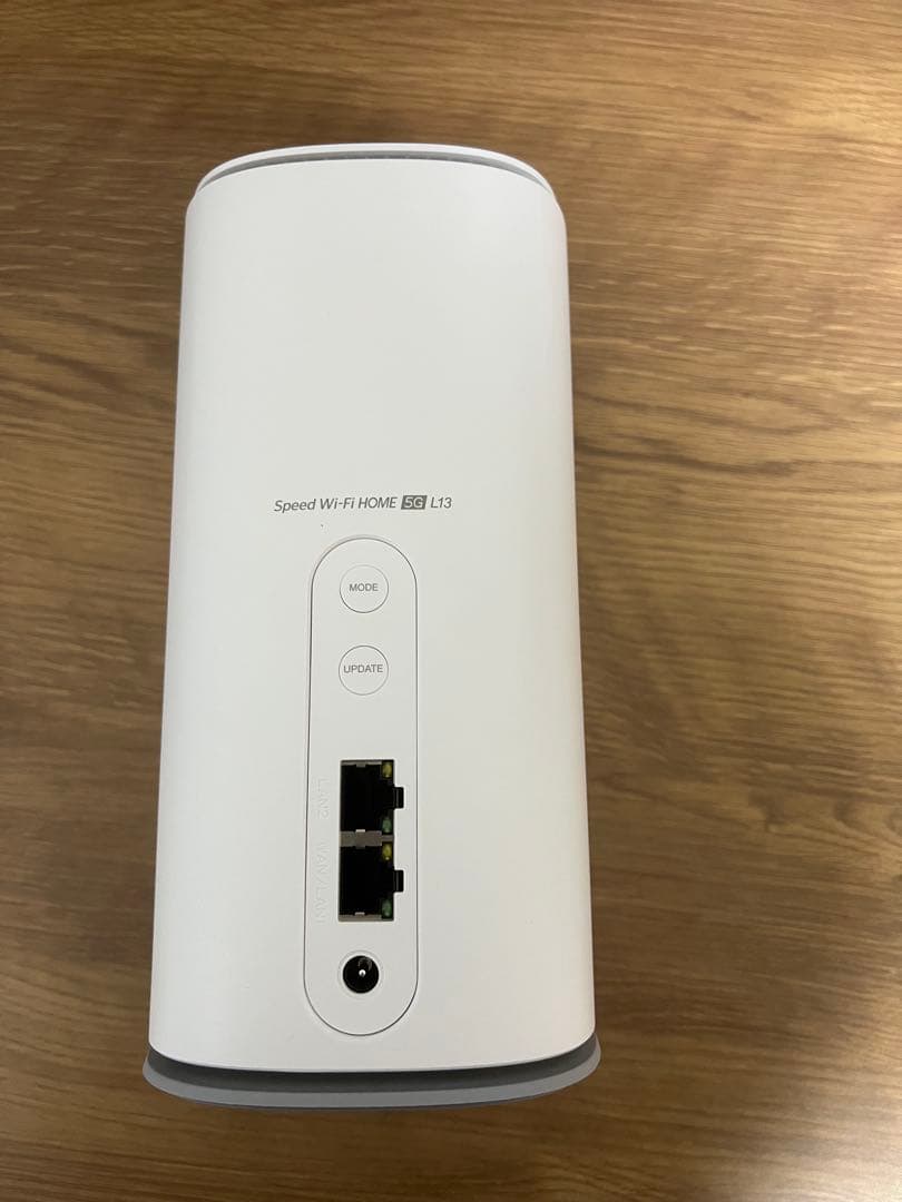 5G対応 WiFiホームルーター（超美品） 完済済み