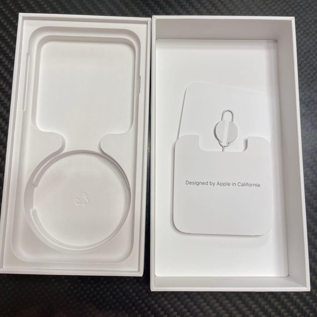 美品 iPhone SE MHGQ3J 64GB ホワイト SIMフリー