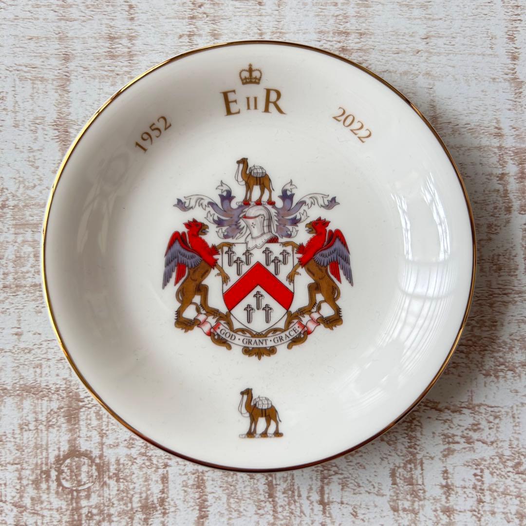 アンティーク　エリザベス女王即位記念　プラチナジュビリー　コロネーションプレート