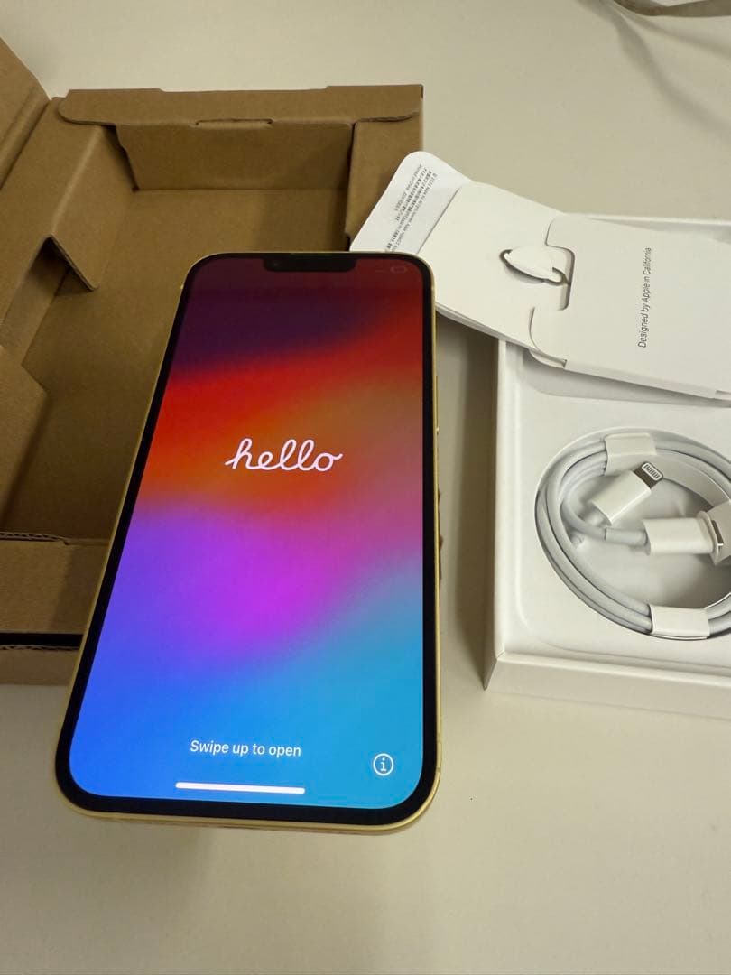 iPhone14 イエロー　512GB 中古　⭐︎ピン　未使用ケーブル付き