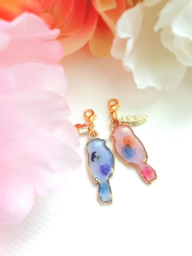 売れました　仲良し小鳥のペアチャーム